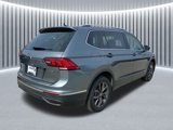 Used 2022 Volkswagen Tiguan SE image 3