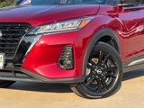 Used 2023 Nissan Kicks SR image 2