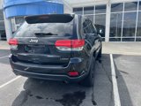 Used 2018 Jeep Grand Cherokee Laredo image 3
