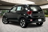 New 2025 Hyundai Venue SEL image 3