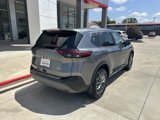 Used 2023 Nissan Rogue S image 4