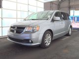 Used 2019 Dodge Grand Caravan SXT image 3