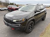 Used 2019 Jeep Cherokee Trailhawk image 4