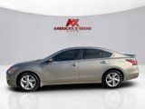 Used 2013 Nissan Altima 2.5 SL w/ Technology Pkg image 2