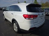 Used 2016 Kia Sorento LX image 5