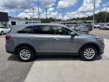 Used 2020 Kia Sorento LX image 3
