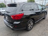 Used 2019 Nissan Pathfinder SL image 3