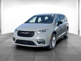 New 2025 Chrysler Pacifica Select image 3