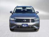 Certified 2022 Volkswagen Tiguan SE w/ Panoramic Sunroof Package image 2