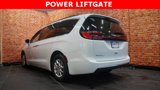 Used 2022 Chrysler Pacifica Touring-L image 5
