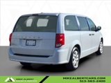 Used 2019 Dodge Grand Caravan SE w/ UConnect Hands-Free Group image 4