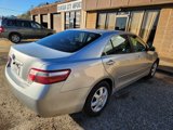 Used 2007 Toyota Camry LE image 2