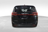 Used 2024 Chrysler Pacifica Touring-L image 4