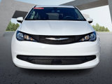 Used 2022 Chrysler Voyager LX image 2