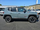 Used 2016 Jeep Renegade Trailhawk image 6