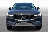 Used 2022 Volvo XC60 B5 Momentum w/ Climate Package image 3