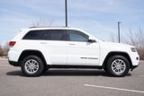 Used 2018 Jeep Grand Cherokee Laredo image 2