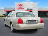 Used 2005 Lincoln Town Car Signature image 4