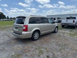 Used 2013 Chrysler Town & Country Touring image 5