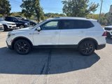 Used 2022 Volkswagen Tiguan SE image 2