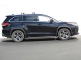 Used 2017 Toyota Highlander Limited Platinum image 6