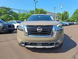 Used 2023 Nissan Pathfinder Platinum image 2