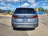 Certified 2022 Volkswagen Taos SE image 4