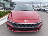 Used 2025 Hyundai Elantra Sport image 2
