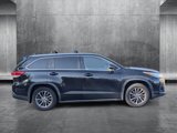 Used 2017 Toyota Highlander XLE image 4