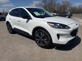 Used 2021 Ford Escape SE w/ SE Sport Appearance Package image 5