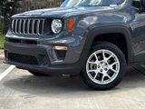 Used 2023 Jeep Renegade Latitude image 3