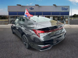 Used 2022 Hyundai Elantra SEL image 3