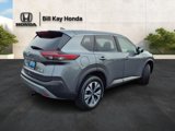 Used 2023 Nissan Rogue SV image 3