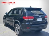 Used 2019 Jeep Grand Cherokee Laredo w/ 18" Wheel & 8.4" Radio Group image 3
