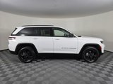 Used 2023 Jeep Grand Cherokee Limited w/ Black Appearance Package image 3