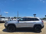 Used 2019 Jeep Cherokee Trailhawk w/ Comfort/Convenience Group image 2