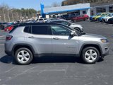 Used 2018 Jeep Compass Latitude w/ Cold Weather Group image 2