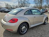 Used 2012 Volkswagen Beetle 2.5 image 2