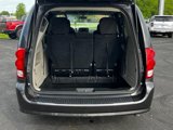 Used 2016 Dodge Grand Caravan SXT image 5