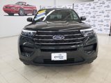 Certified 2022 Ford Explorer XLT image 2