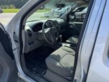 Used 2019 Nissan Frontier SV image 2