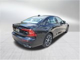 Certified 2022 Volvo S60 B5 Momentum image 5