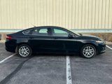 Used 2014 Ford Fusion SE w/ Equipment Group 202A image 2