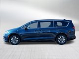 New 2025 Chrysler Pacifica Select w/ Uconnect Theater Family Group image 4