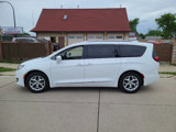 Used 2018 Chrysler Pacifica Touring-L w/ Tire & Wheel Group image 3