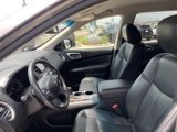 Used 2015 Nissan Pathfinder SL image 2