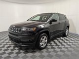 Used 2023 Jeep Compass Sport image 2