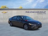 Used 2024 Hyundai Elantra SEL image 2