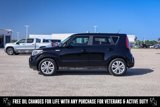 Used 2016 Kia Soul + image 4