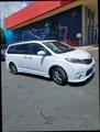 Used 2017 Toyota Sienna SE image 3